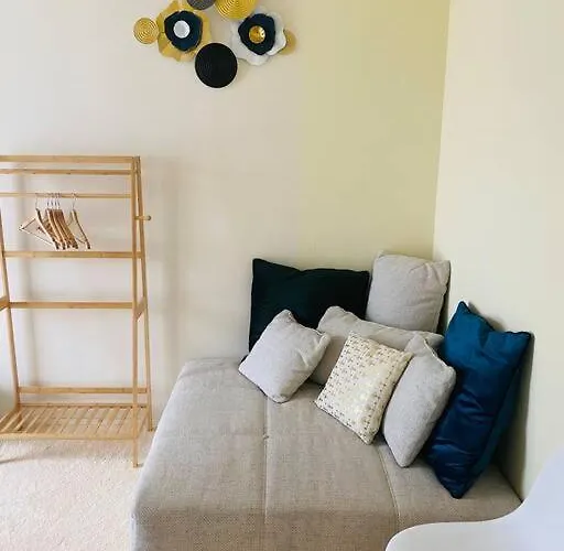 Le Cocon - Petit Dejeuner, Netflix, Jacuzzi* Hébergement de vacances *